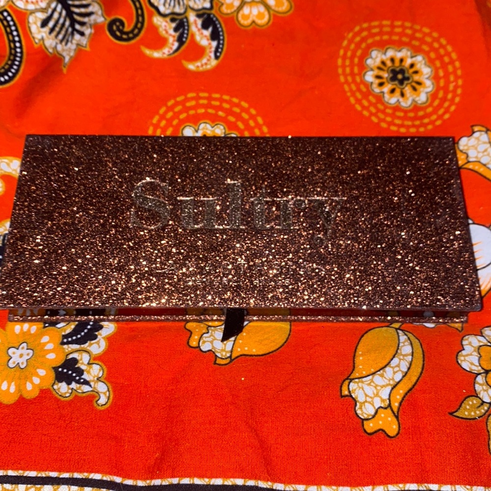 Anastasia Beverly Hills eyeshadow palette